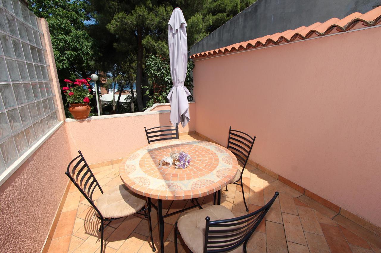 Apartments Villa Lucu Rovinj Exterior foto