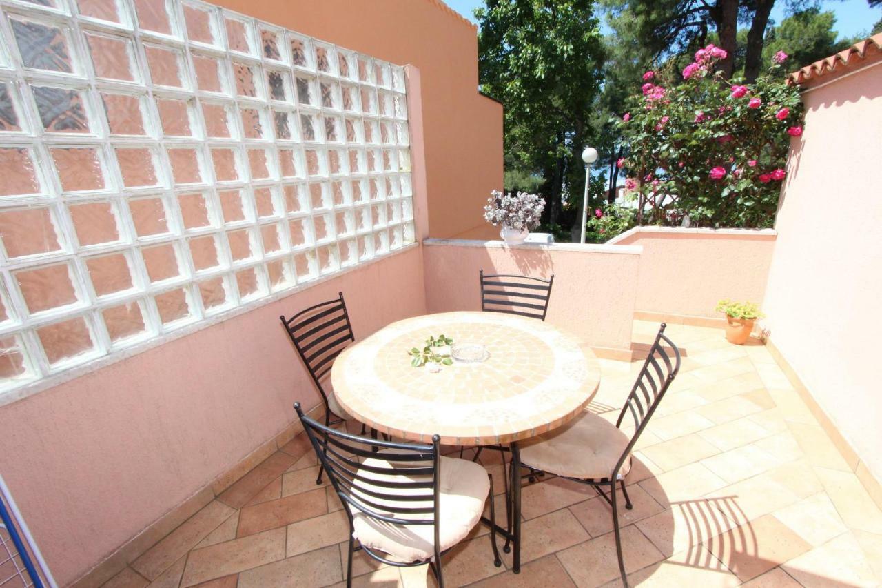 Apartments Villa Lucu Rovinj Exterior foto